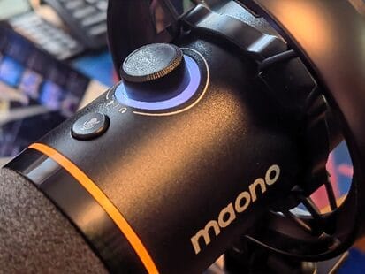 PD200W Hybrid本体の操作部が分かるクローズアップ写真